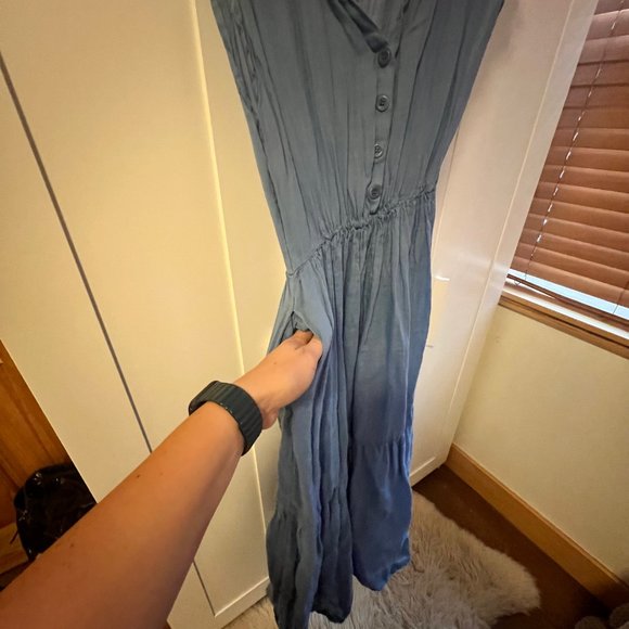 Flowy Sky Blue Dress - Picture 2 of 3